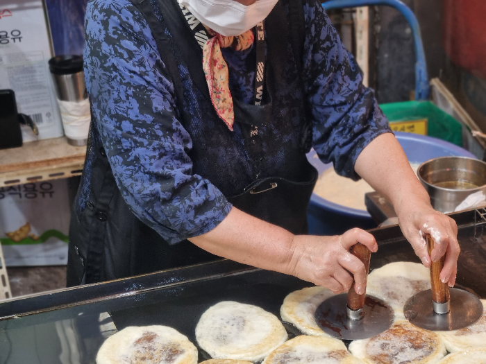 호떡 굽는 모습