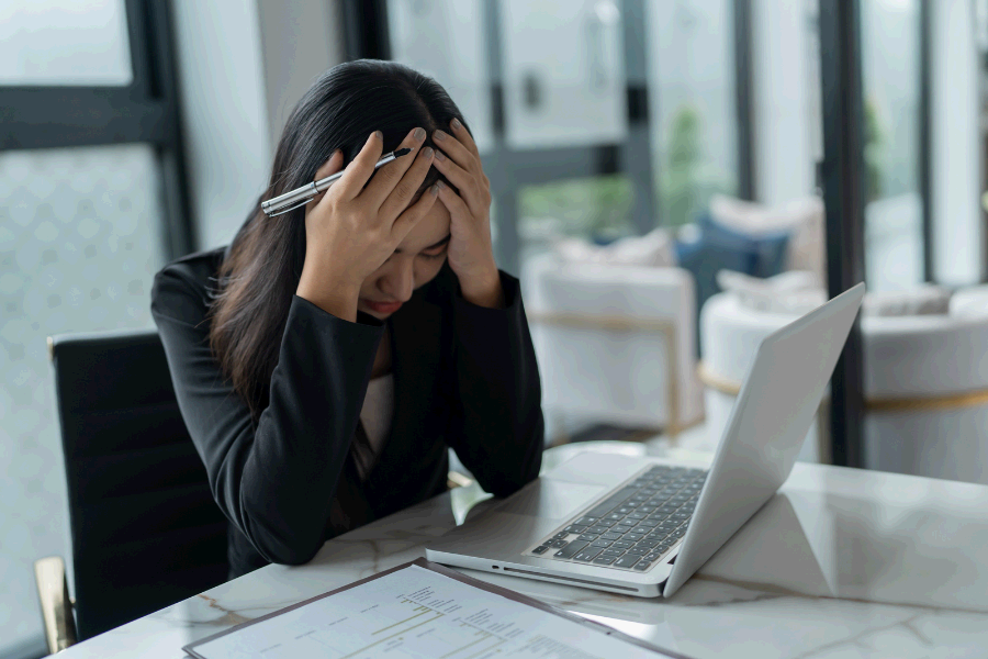 불필요한 소비를 끊으면서, 가장 먼저 찾아온 초조함
불필요한 소비를 끊기 시작했을 때, 내가 처음 느낀 감정은 의외로 불안과 초조함이었다.