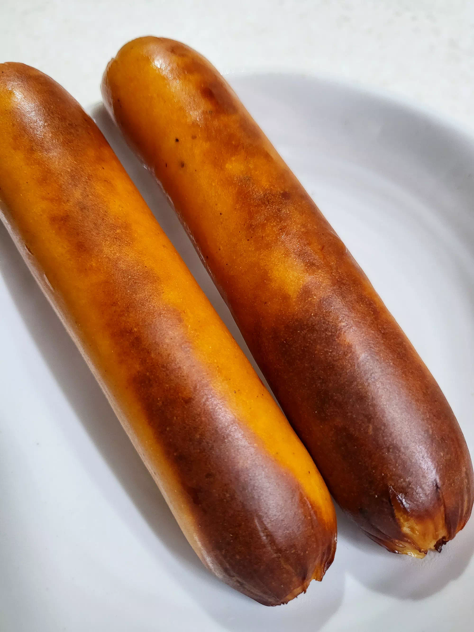에어프라이기로 조리한 소시지