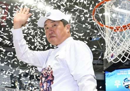 kcc 전창진 감독 1년 재계약 이유 배경