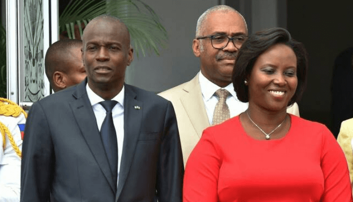 아이티-대통령-조베넬-모이즈-양복-영부인-빨간색-드레스