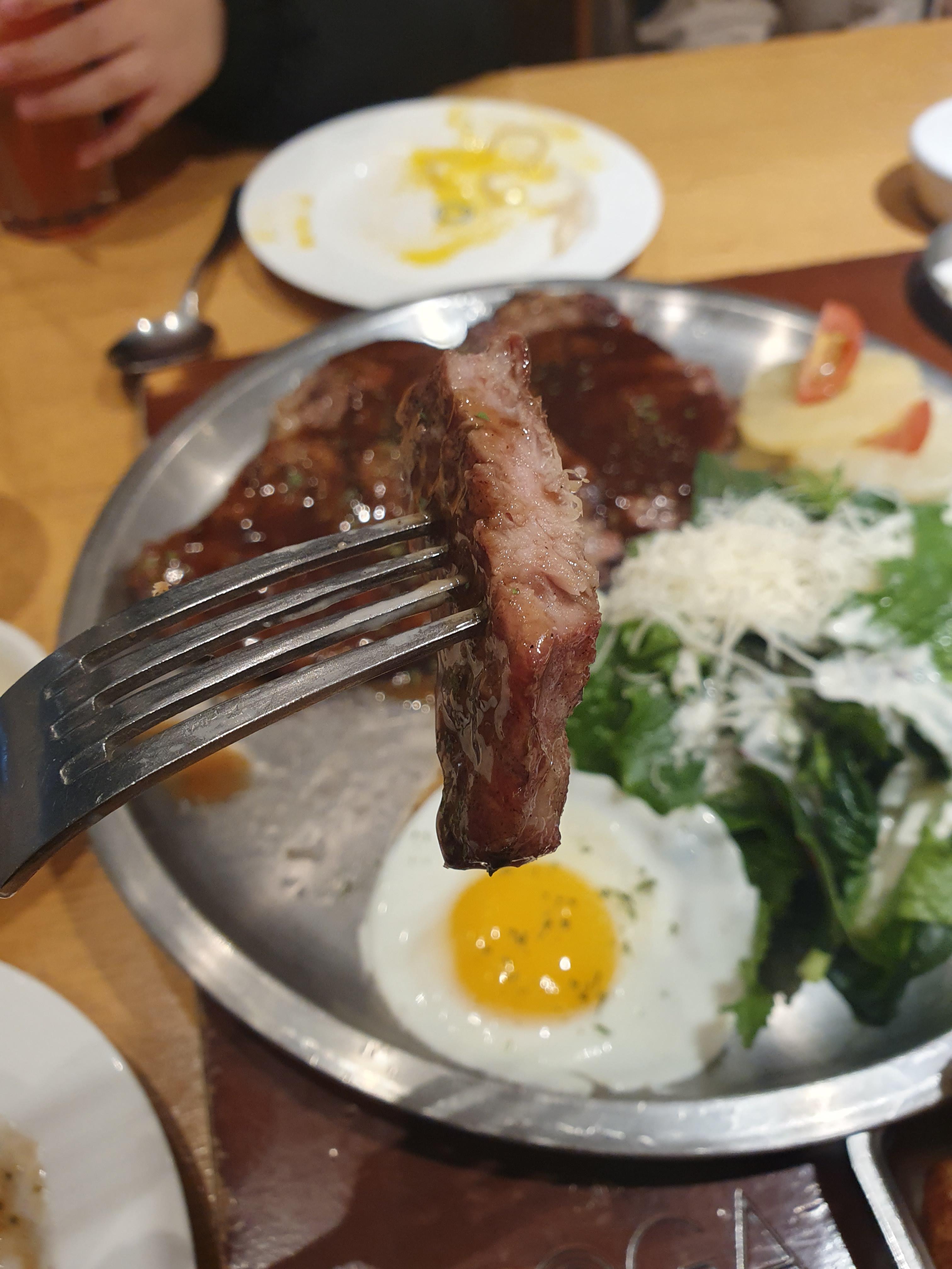 바베큐 소스가 정말 맛잇음.