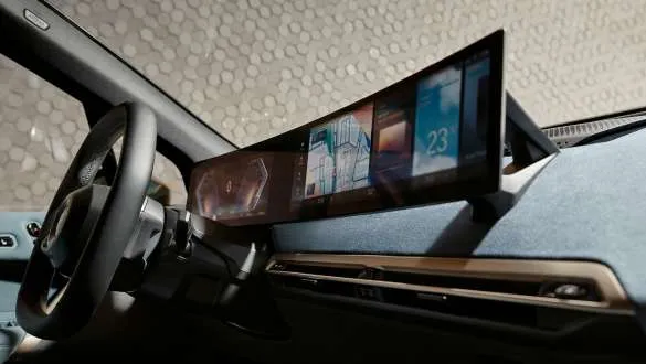 BMW IX50 이미지