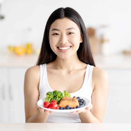 블루베리, 토마토, 브로콜리, 연어 등이 추천