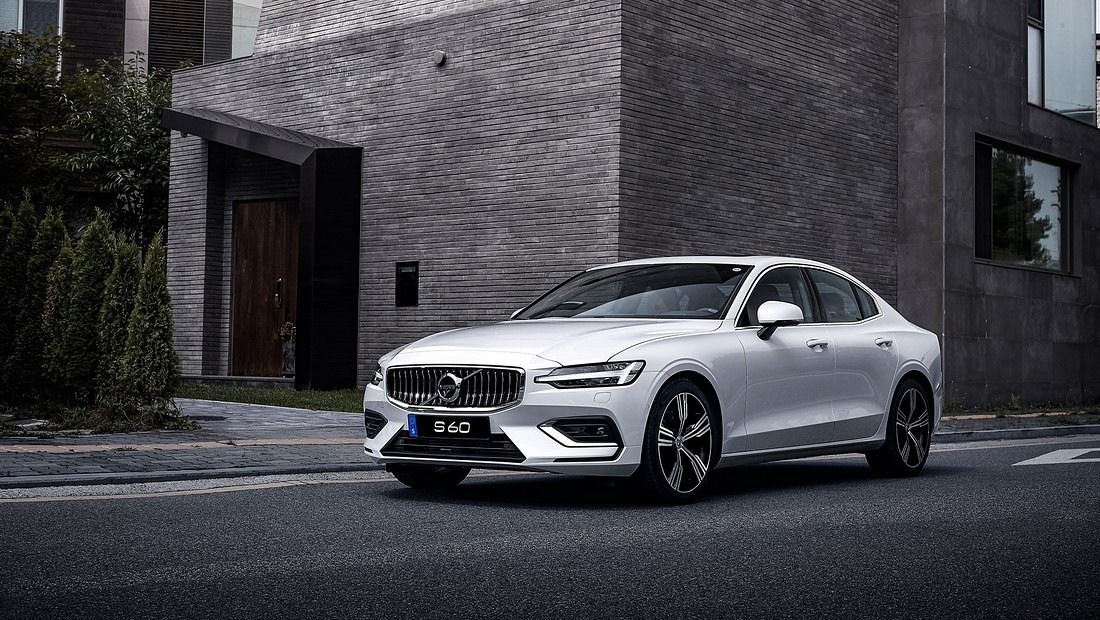 볼보S60 화이트 색상 출처 다음자동차