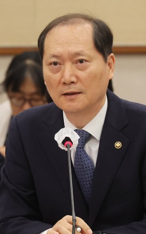 이완규 법제처장 프로필