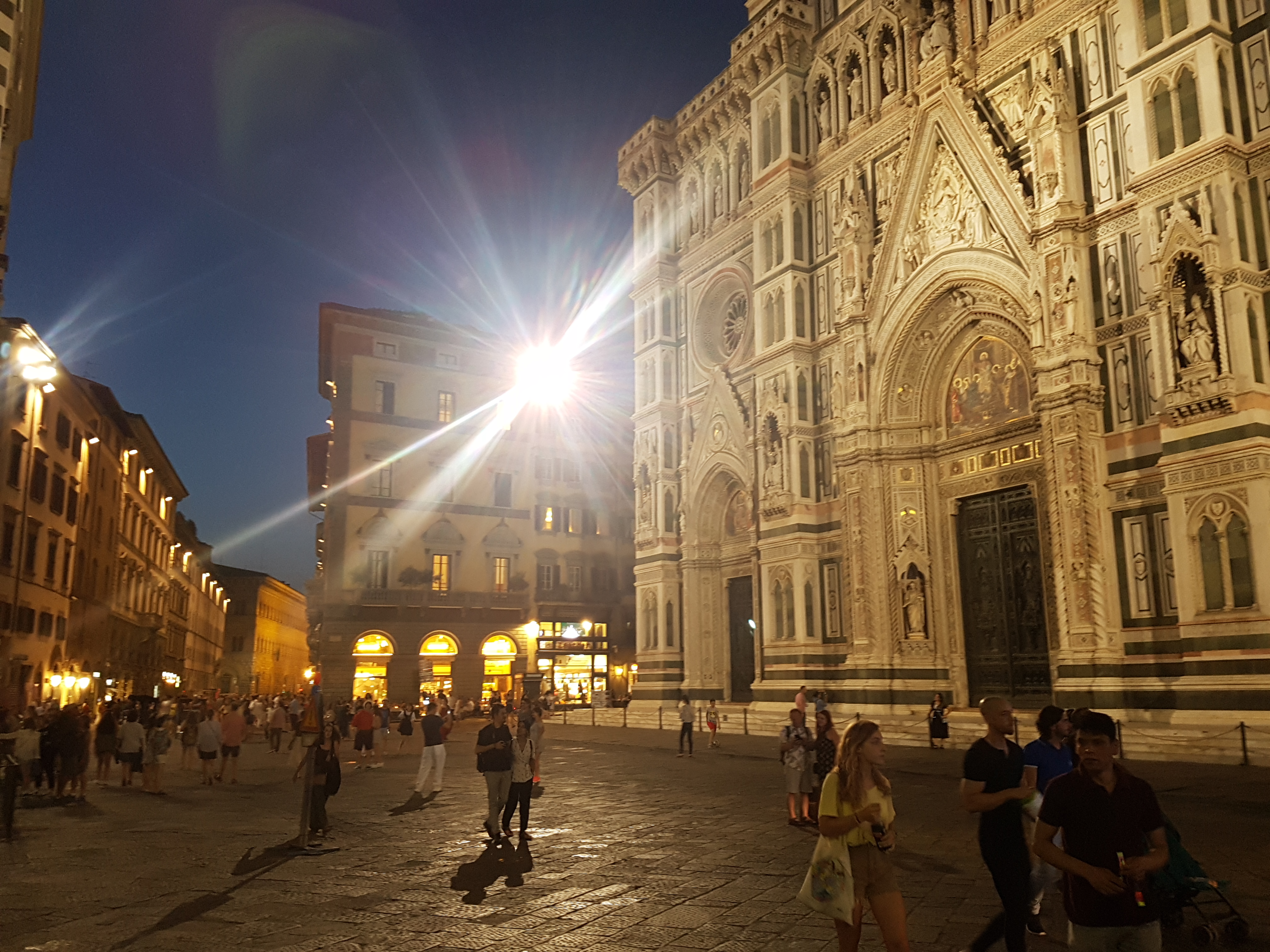 이탈리아 피렌체(Firenze)의 대표적인 랜드마크인 산타 마리아 델 피오레 대성당(Duomo di Firenze)