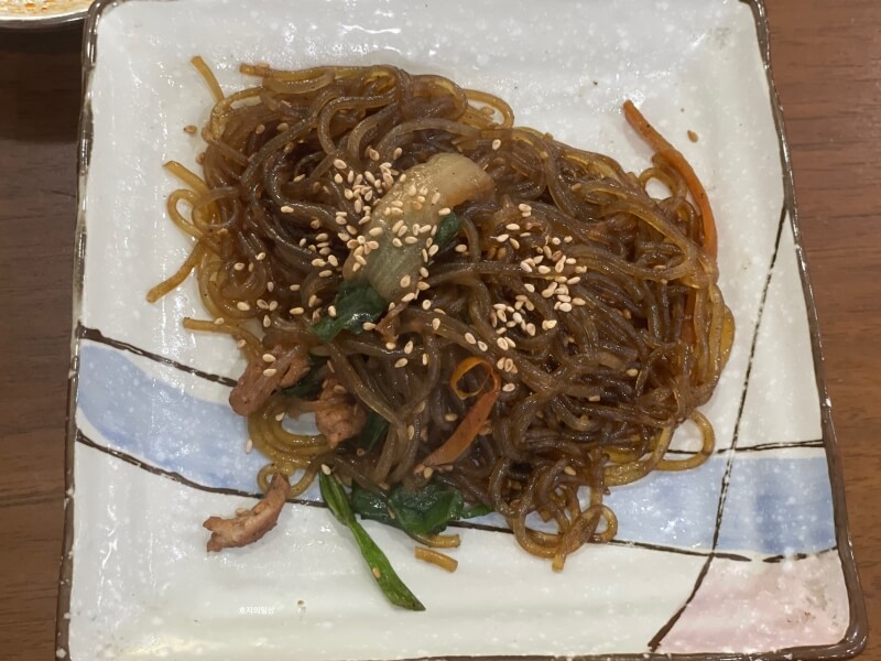 화성 정남 보통저수지 맛집 광복동 한정식 - 잡채
