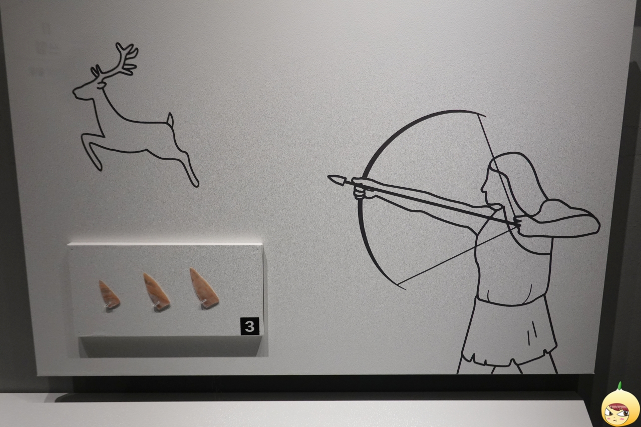 전복껍데기를 갈아 만든 화살촉