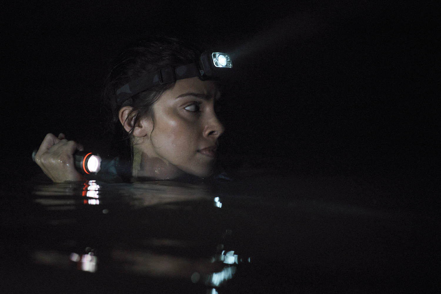 【호주 공포영화 추천】 블랙 워터: 어비스 다시보기 줄거리 결말 후기 리뷰 스포일러