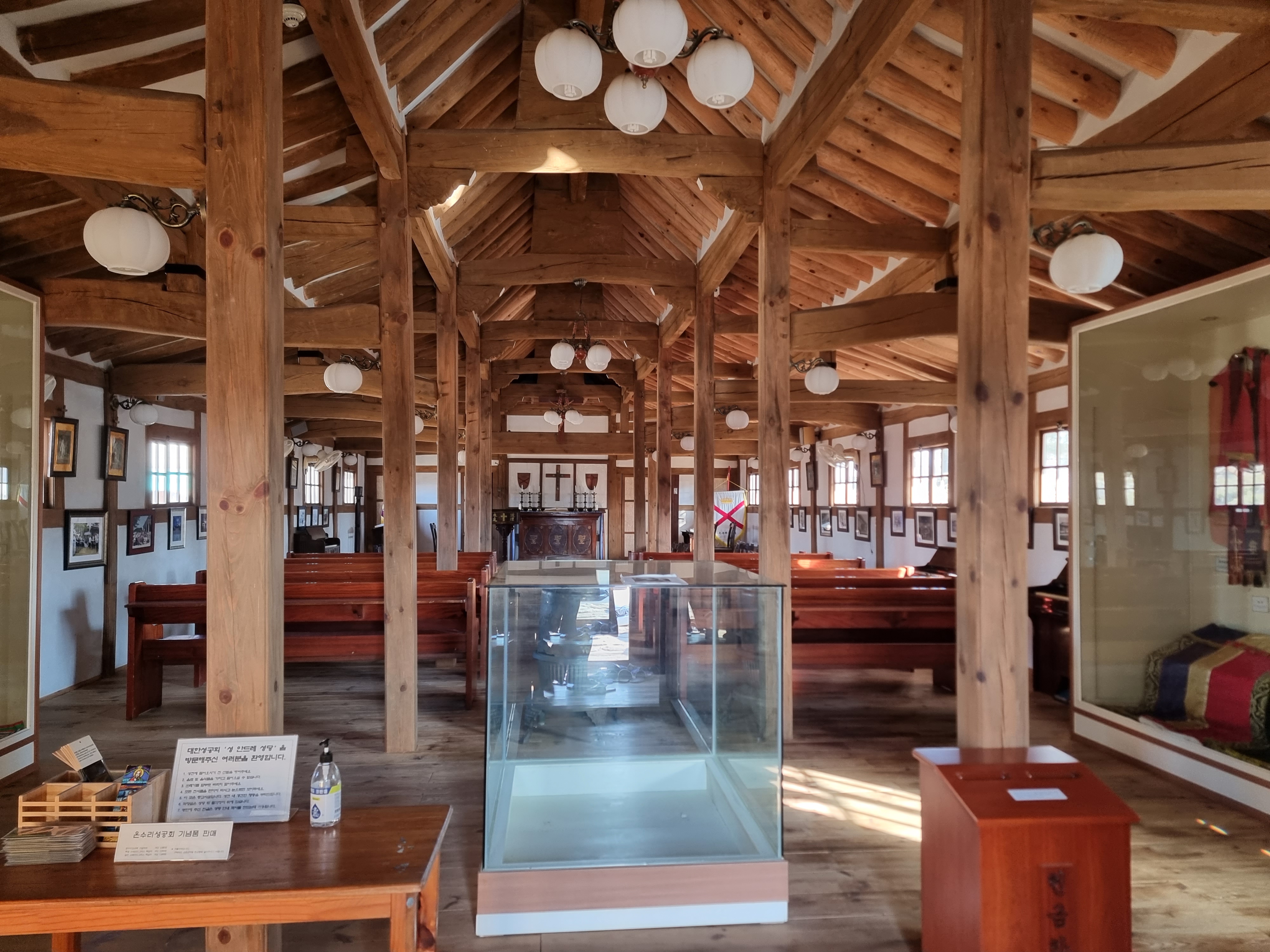 강화도-온수리-성공회성당-내부