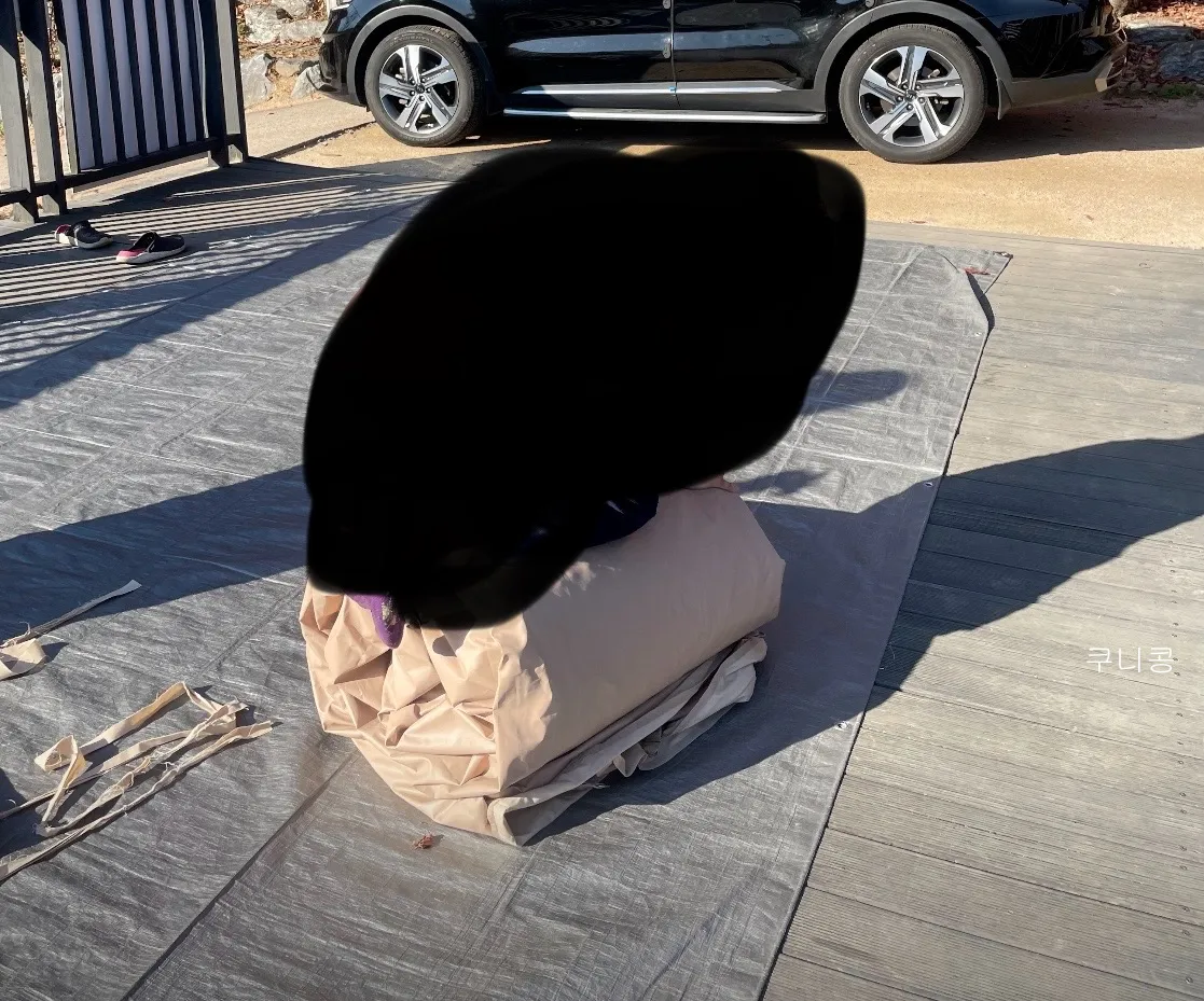 캠핑-바닥-그라운드-시트-유무에-따라-냉기가-큰지?-데크-파쇄석-후기-동기캠핑-꿀팁