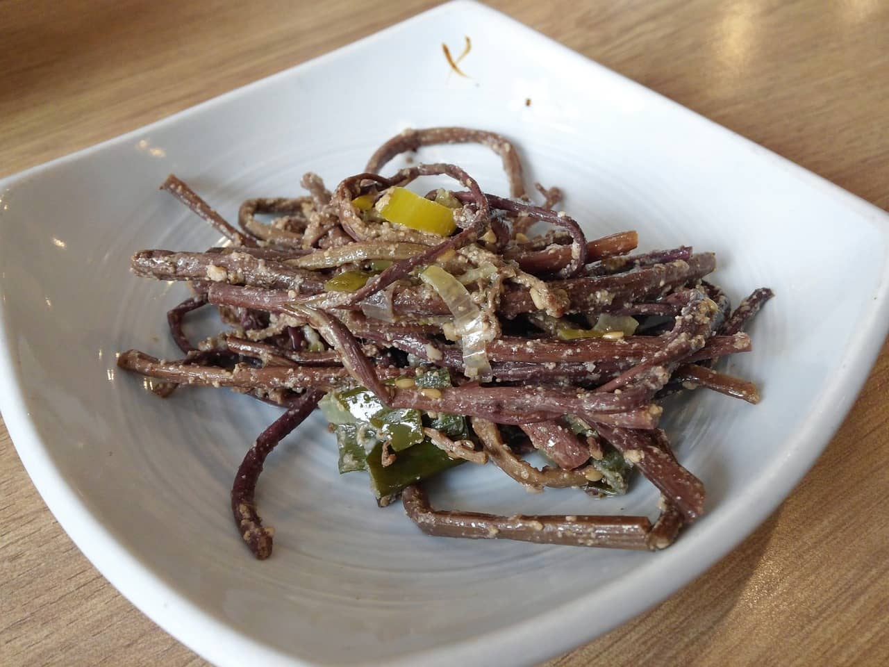 제철 고사리 요리법 (계절별, 지역별, 맛별 팁)