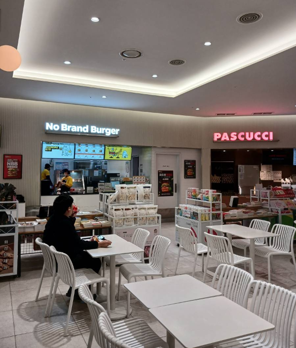 노브랜드버거 매장풍경