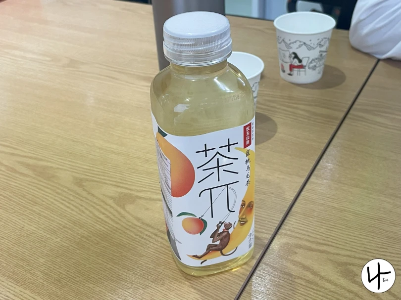 복숭아아이스티맛이-나는-중국-음료수