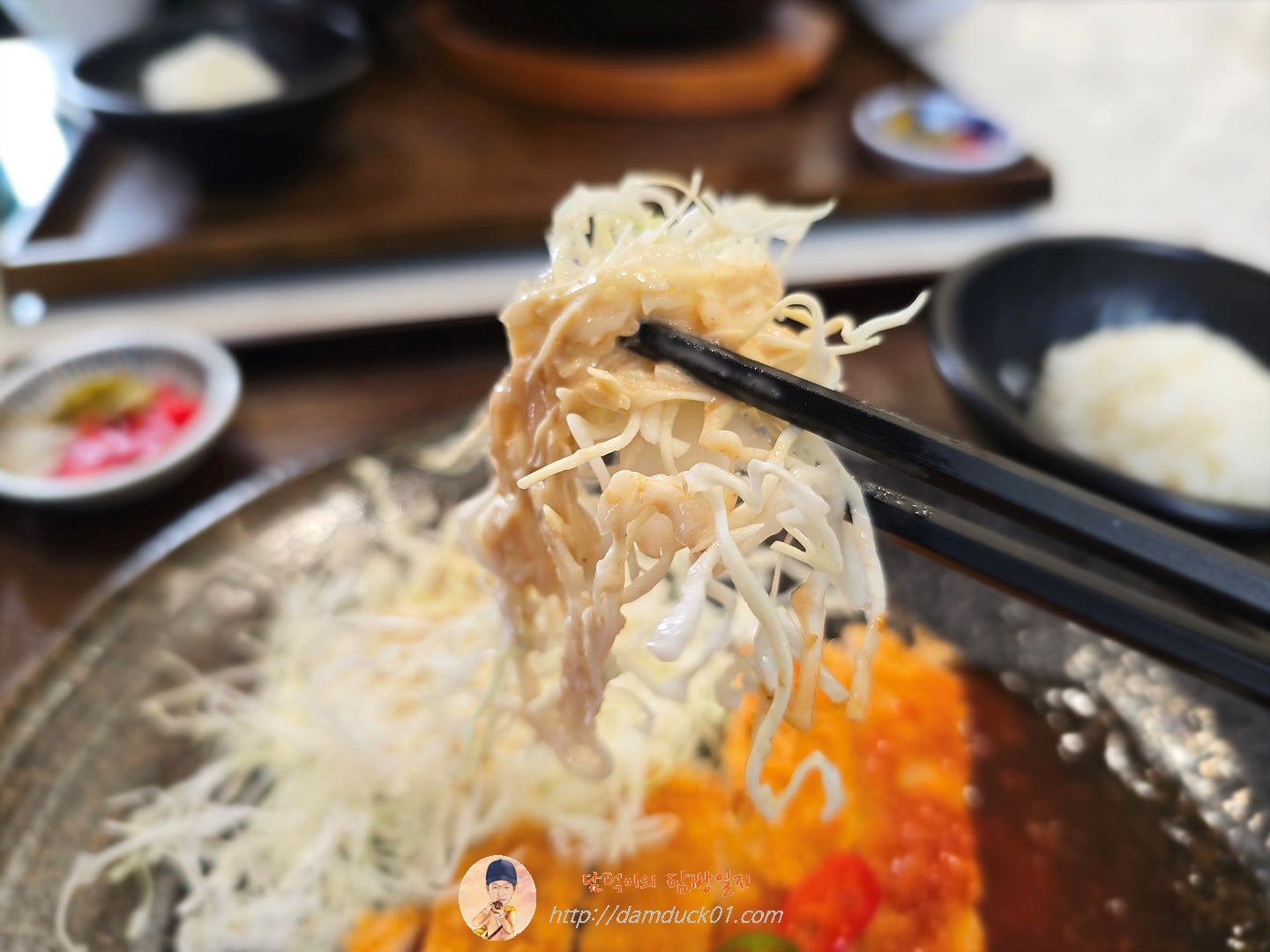 매콤로스카츠