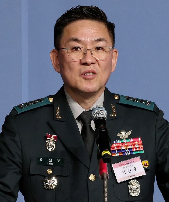 이진우 중장 프로필