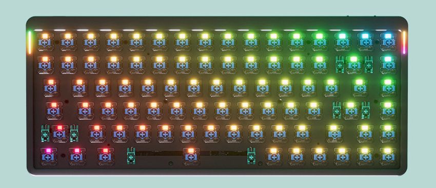 누피 에어75 RGB 백라이트가 켜진 모습