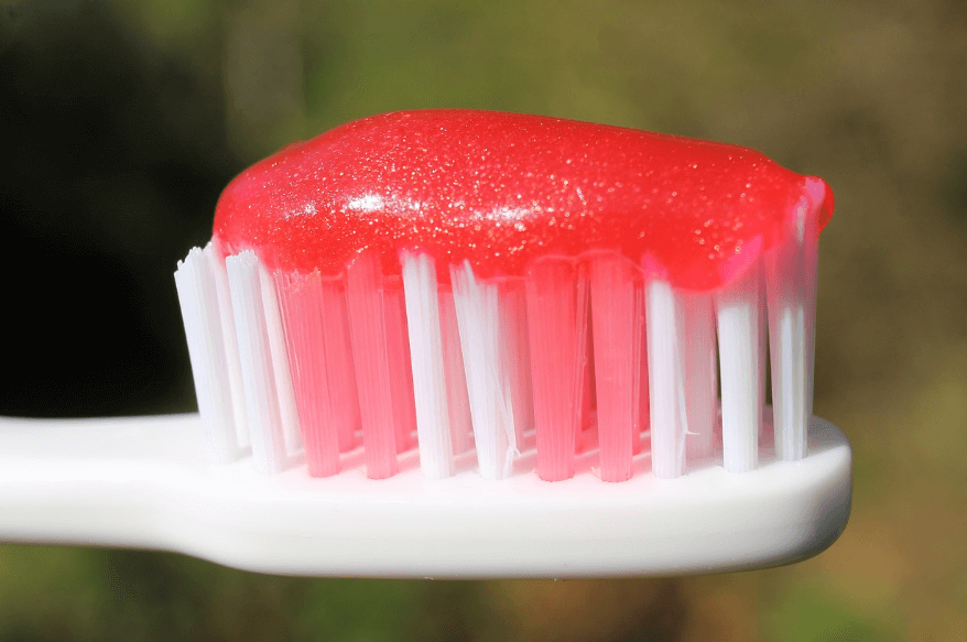 이빨 닦는 꿈 해몽 해석