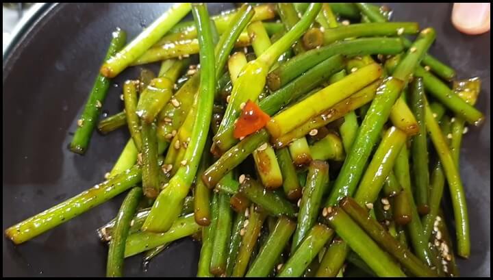 마늘쫑볶음, 마늘종볶음