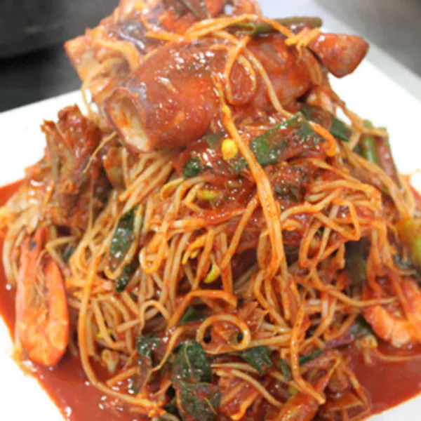 생생정보 대결 맛 대 맛 25cm 뼈 탑 감자탕 vs 해물간장뼈찜 음식점