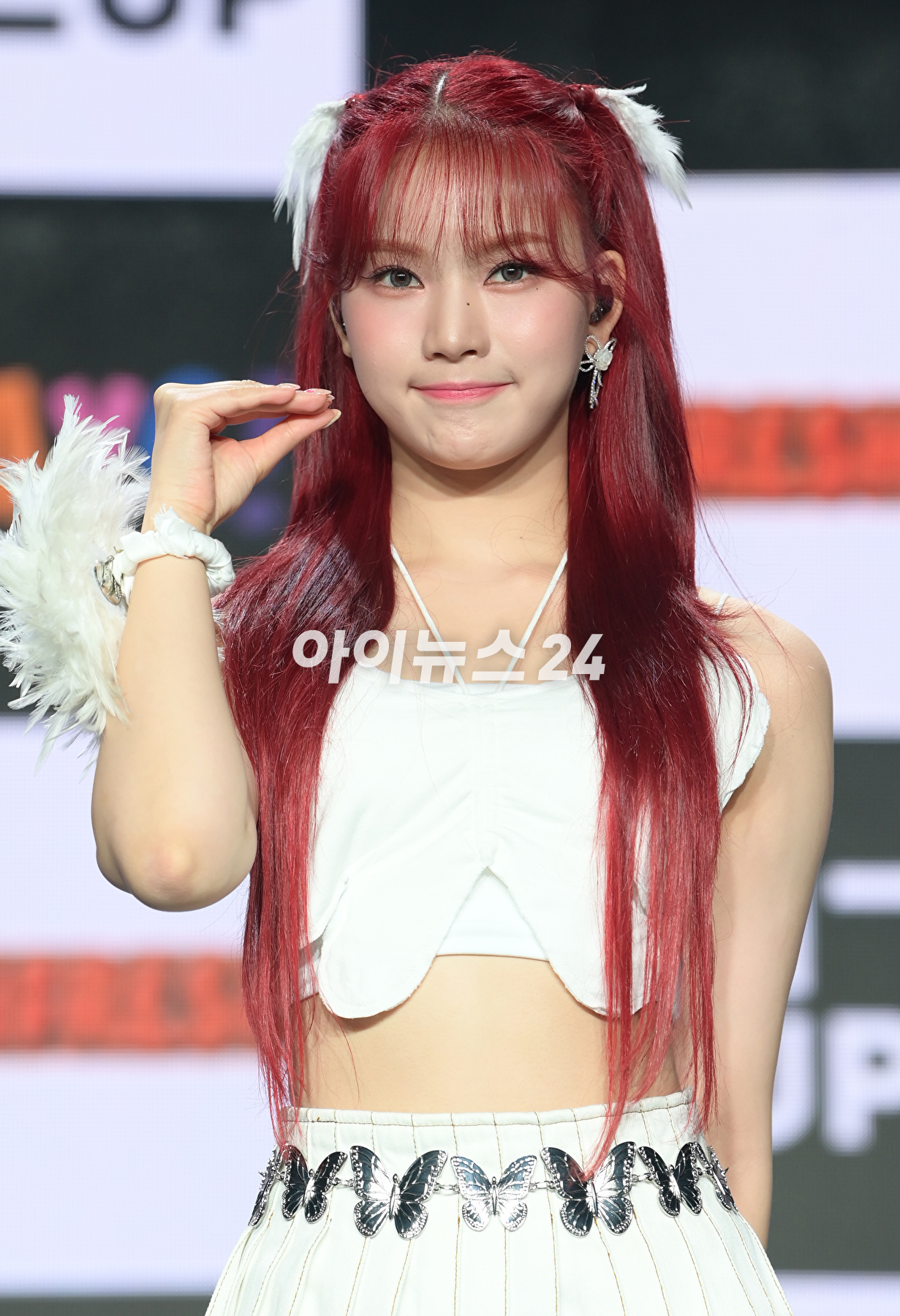 그룹 스테이씨 아이사가 16일 오후 서울 강남구 청담동 일지아트홀에서 진행된 스테이씨(STAYC) 세 번째 미니 앨범 &#39;틴프레시(TEENFRESH)&#39; 발매 기념 쇼케이스에 참석하고 있다. [사진=정소희 기자]