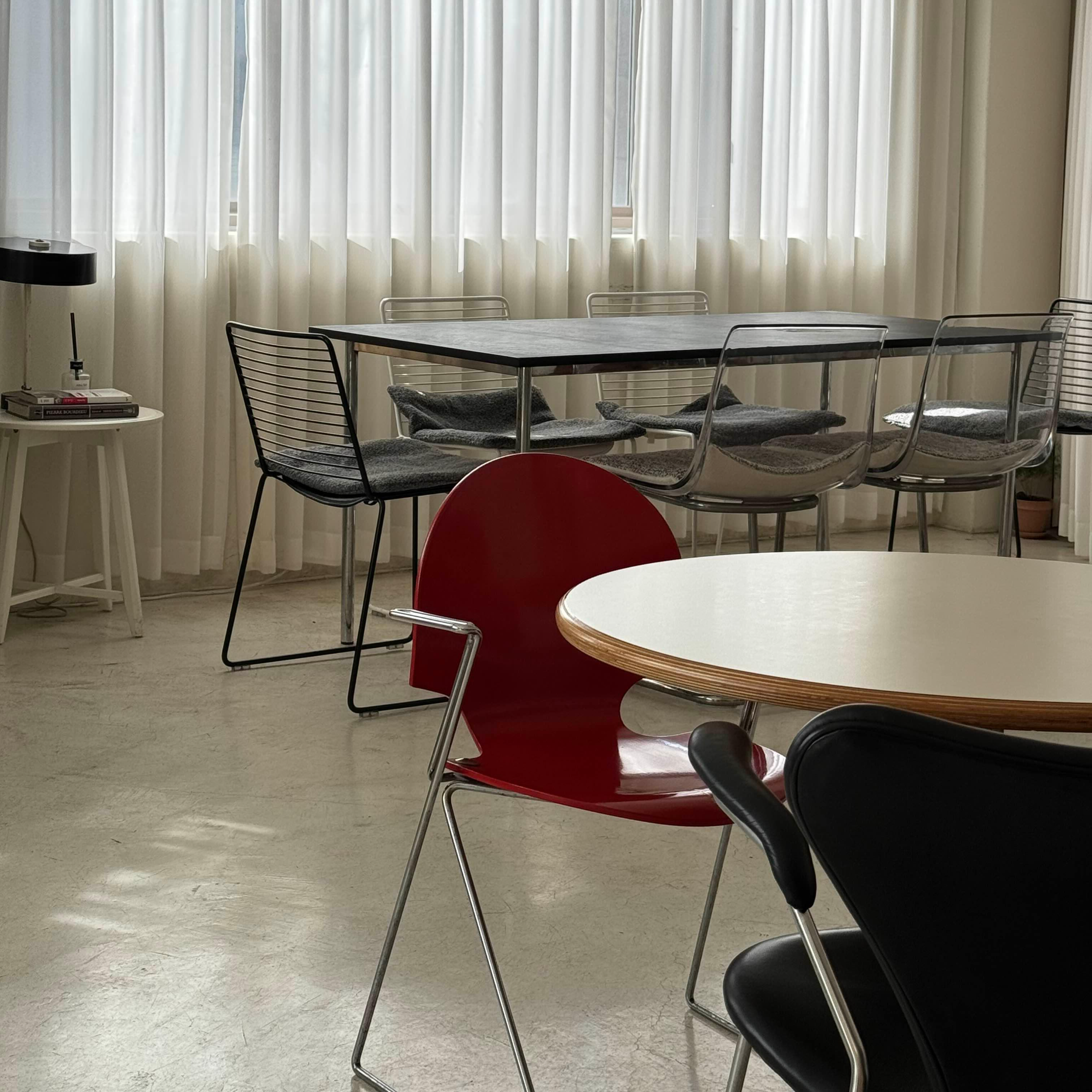 패터슨커피 &mdash; 여유로운 공간, 넷플릭스 보며 데이트하기 좋은 카페