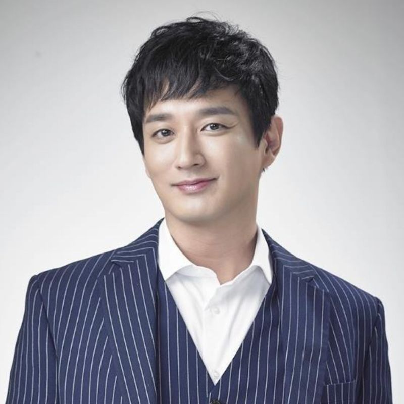 배우 이재황 최신 근황! 창업한 고기집 위치와 &lsquo;오래된 사이?&rsquo; 출연 소식