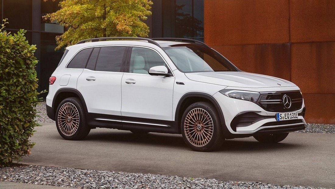 벤츠 EQB 전측면 사진 출처 다음자동차