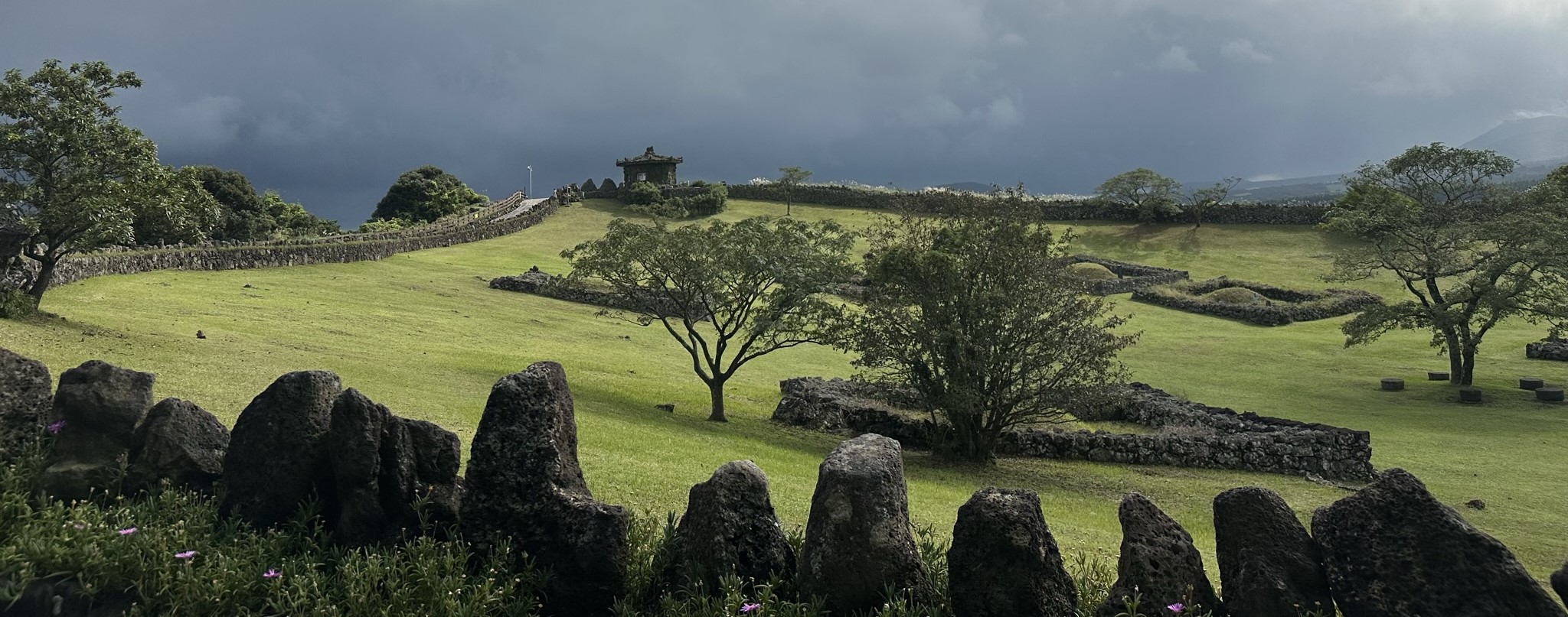 산굼부리 잔디광장
