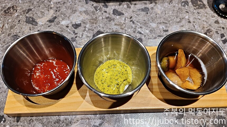 백종원-막이오름-눈꽃베이컨감자전-소스