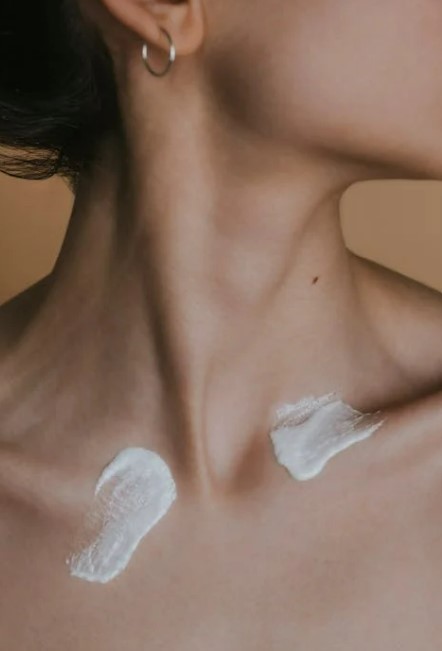 클렌징 밤 완전 정복! 피부에 순하고 메이크업은 말끔하게 지우는 비결