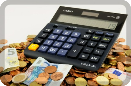 계산기, 동전, 지폐