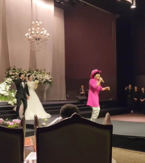 축가 부르는 조혜련