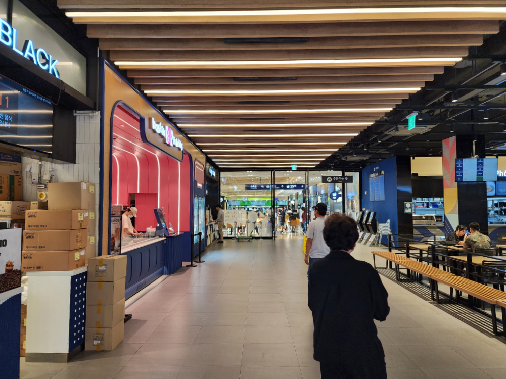 작지만 다양한 점포들2