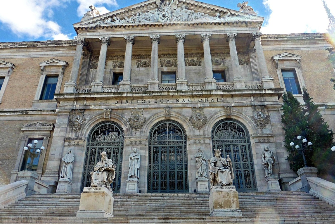 공립 vs 사립 인문학 대학비 관련 사진