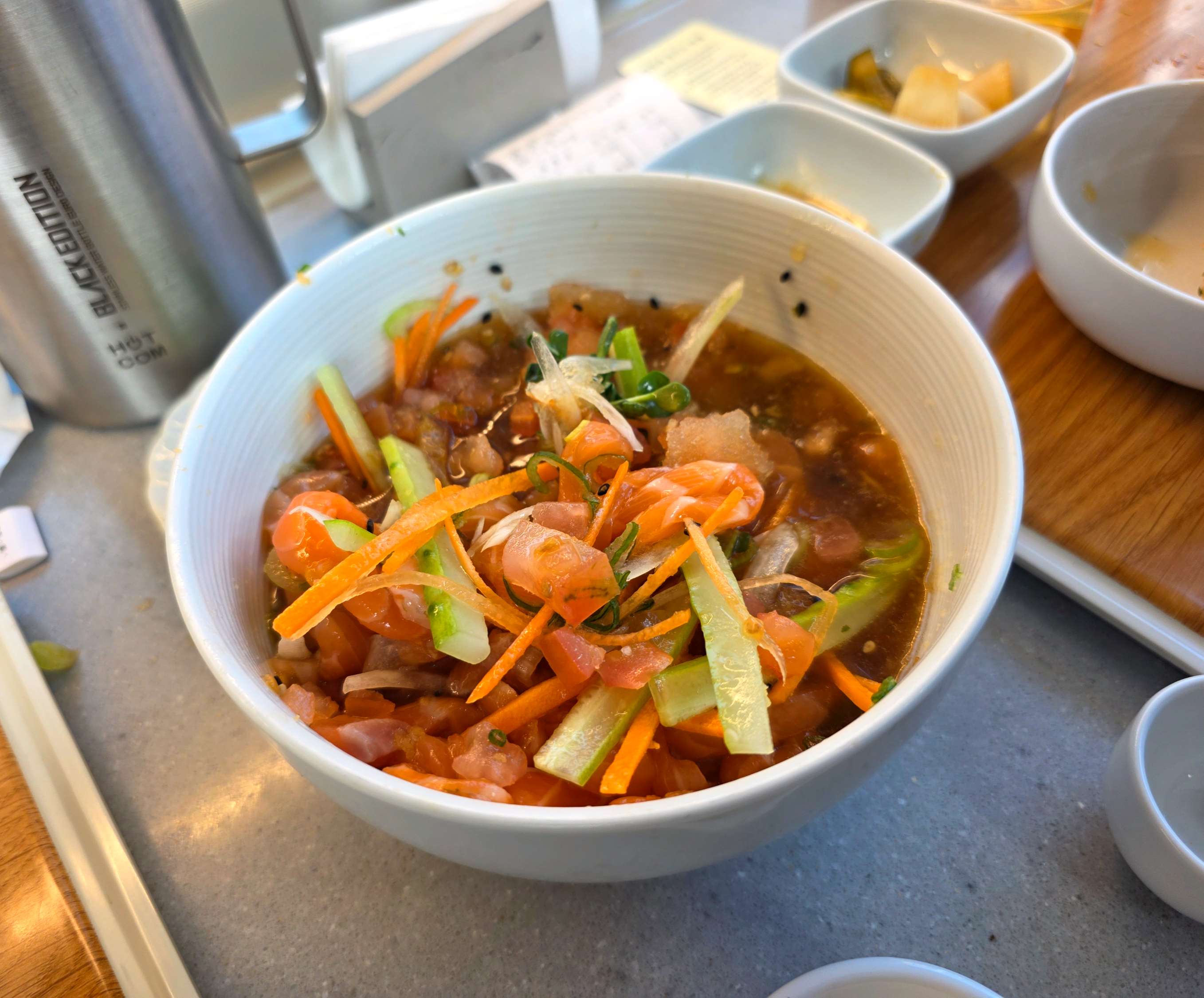 미쁘동토마토연어국수