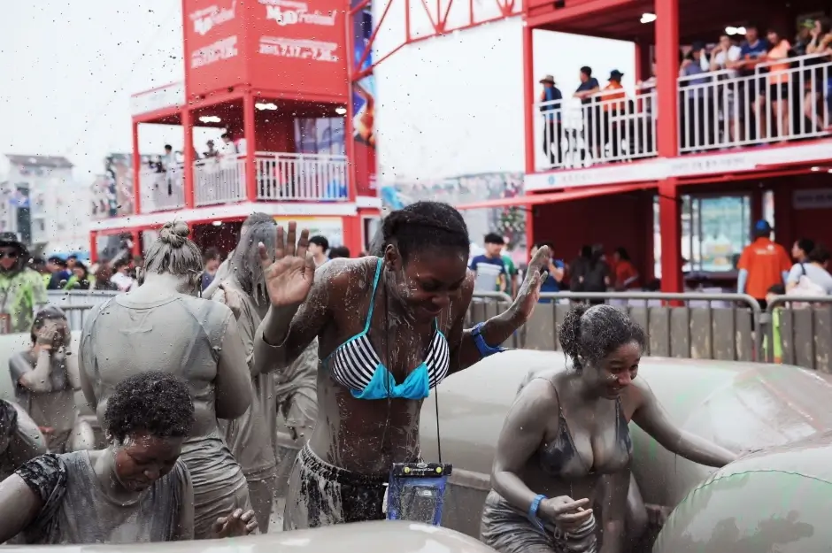 910bb144-bf74-4eee-9e91-8fbcbaf302ac_5