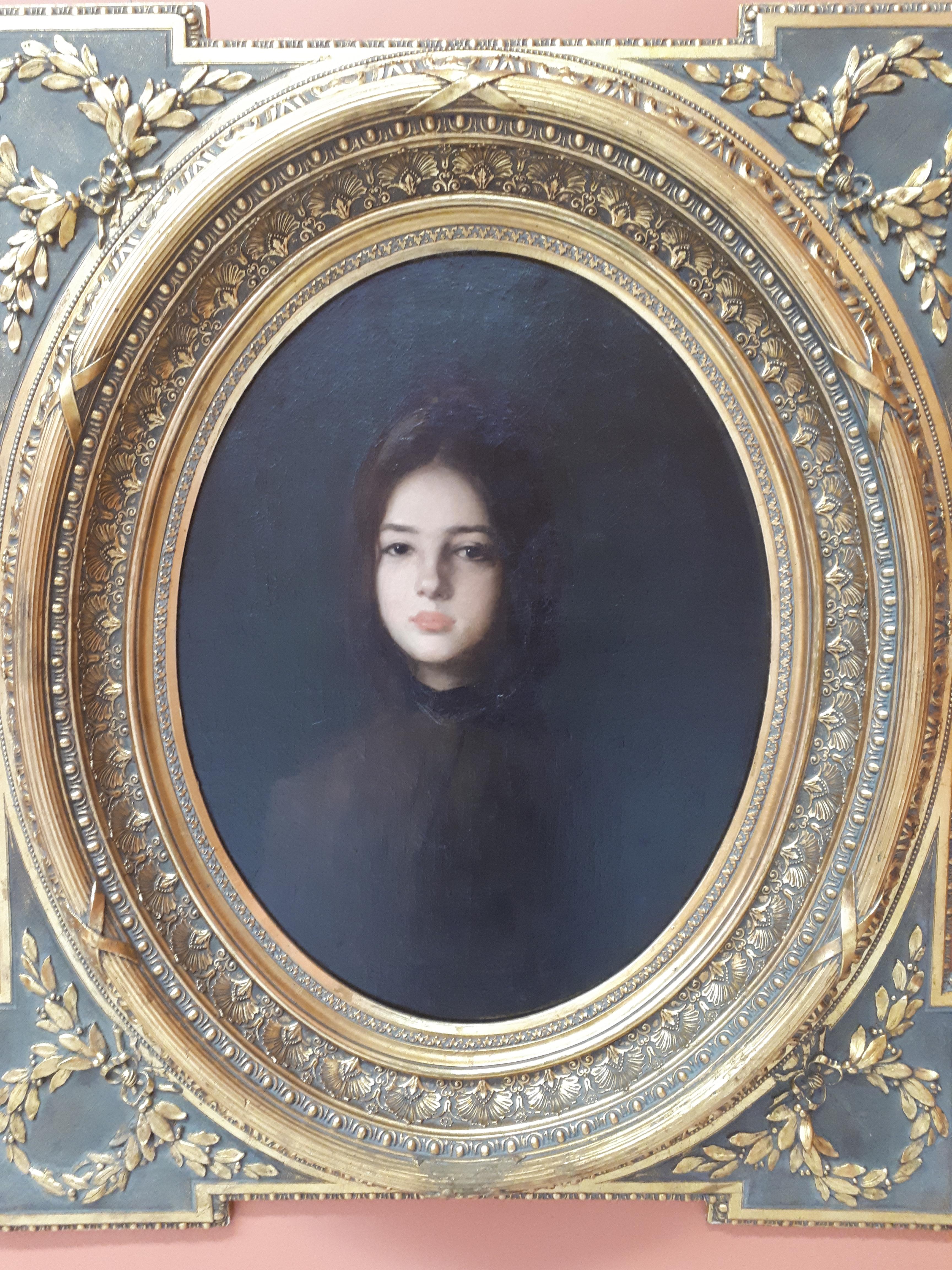 루마니아 부쿠레슈티 왕궁 미술관 아름다운 소녀