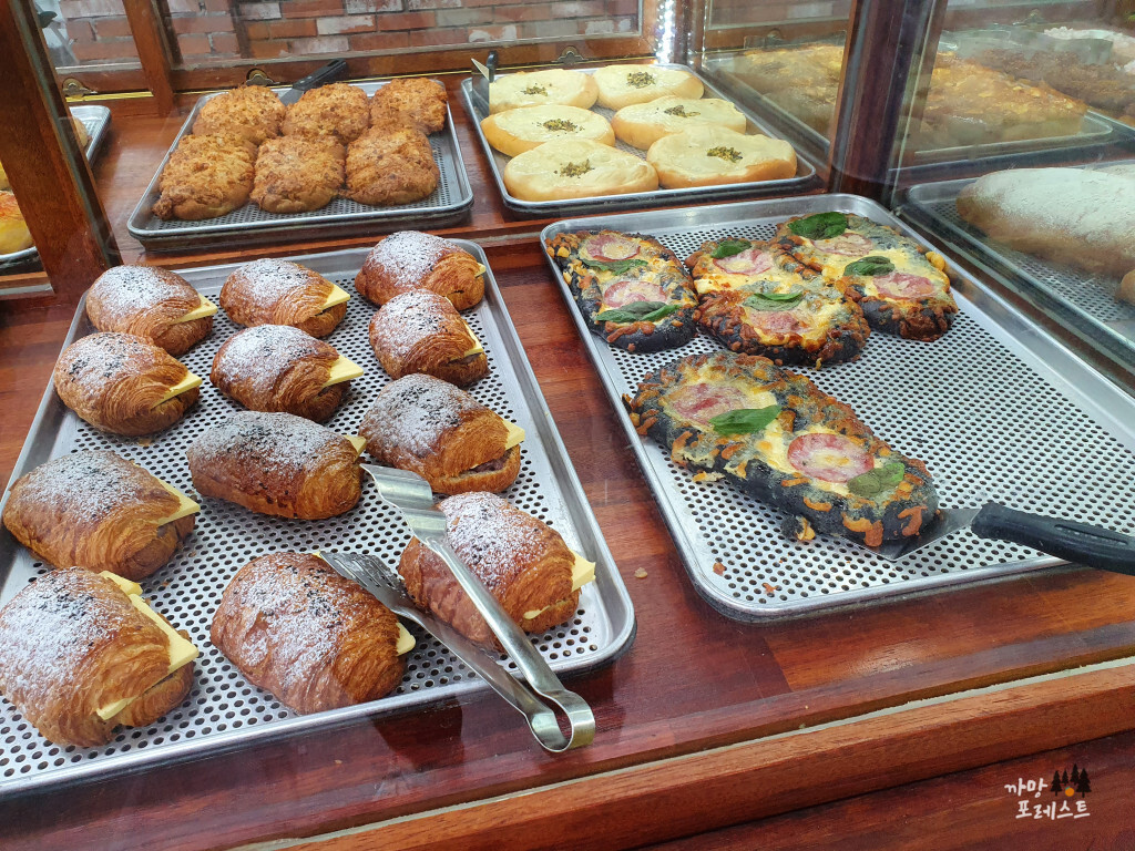 파주 뮌스터담 빵