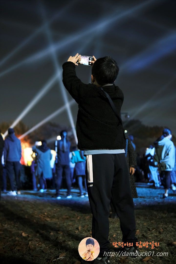 진지하게 촬영중인 가람