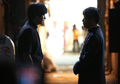 영화 검은사제들의 주연(강동원,