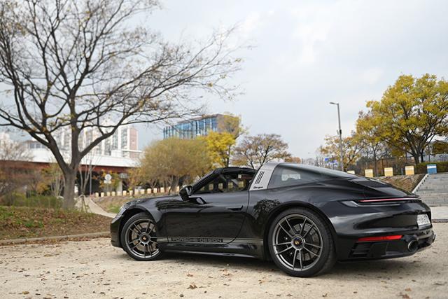 포르쉐 911 타르가 4 GTS