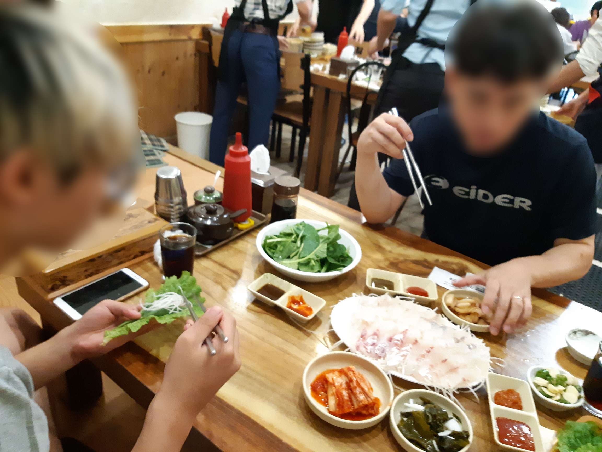 동문시장 횟집식사