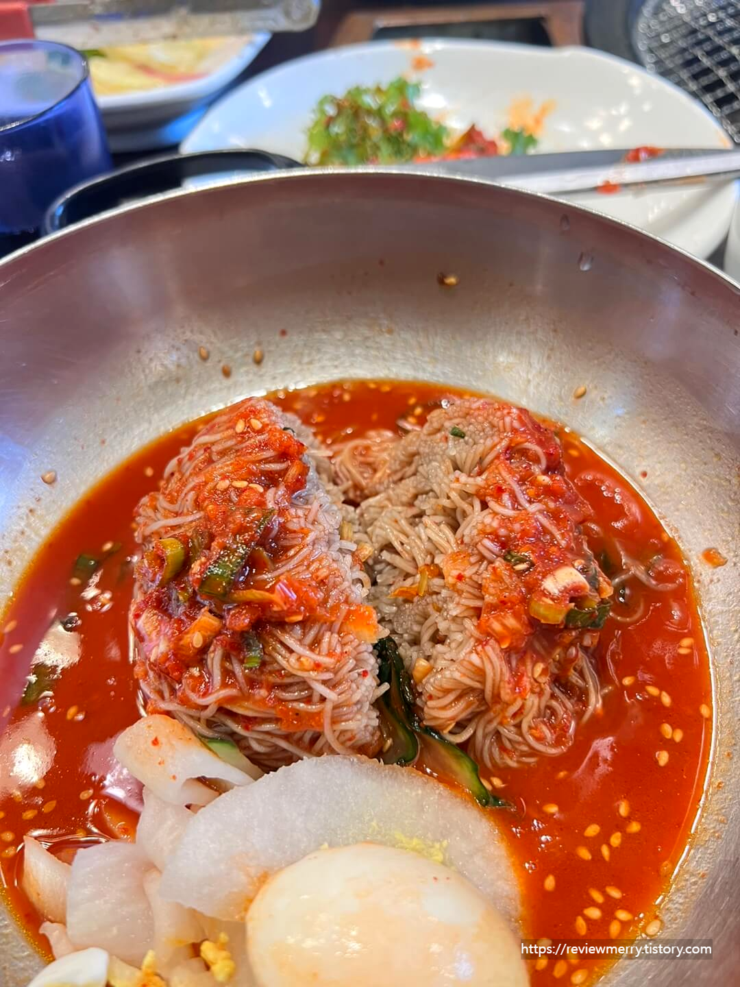 후식 비빔냉면 사진