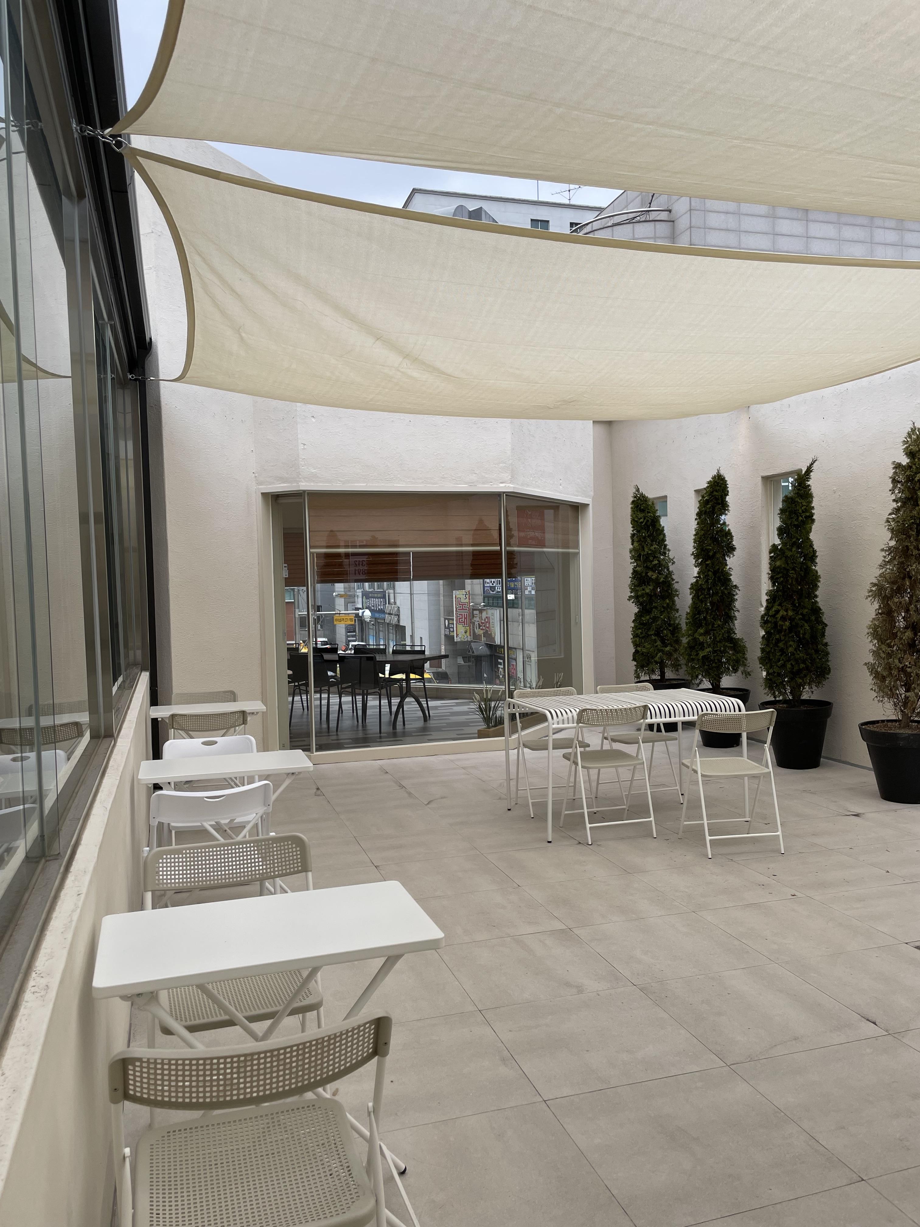 레이지 모닝 카페 사진