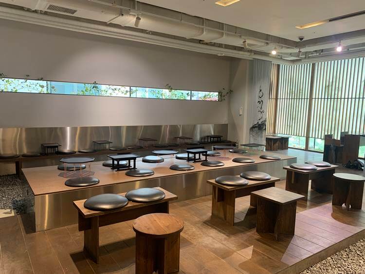 내부족 평상 자리