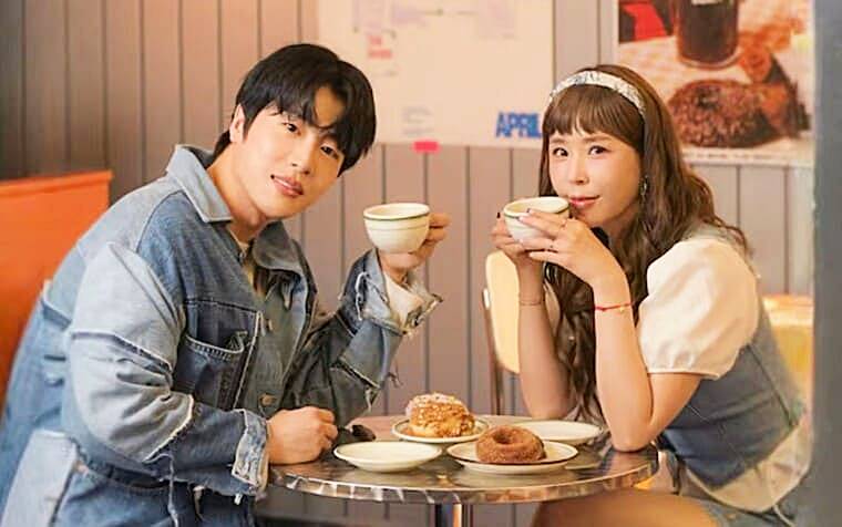 혼성-그룹-코요태의-멤버-신지-가수-문원