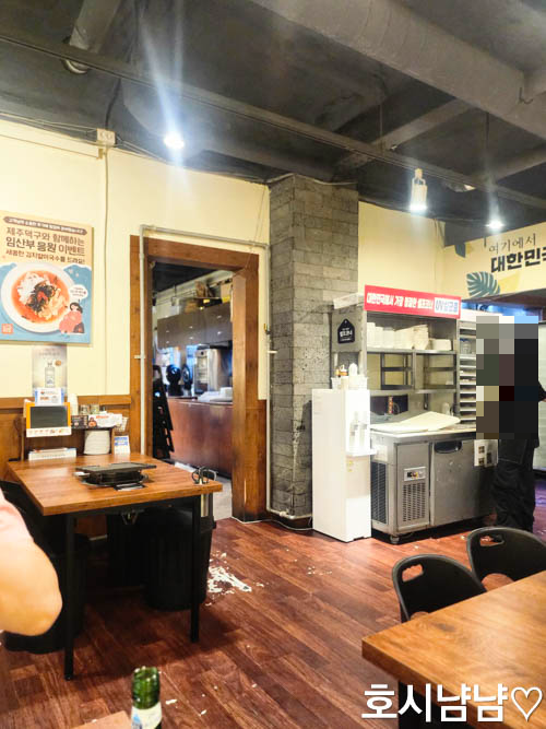 제주덕구 매장 확장 공간 – 여유로운 좌석과 쾌적한 분위기