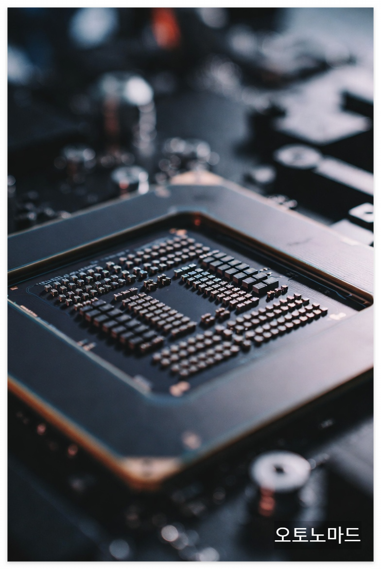 semiconductor or microchip, @출처: 오토노마드, 2026